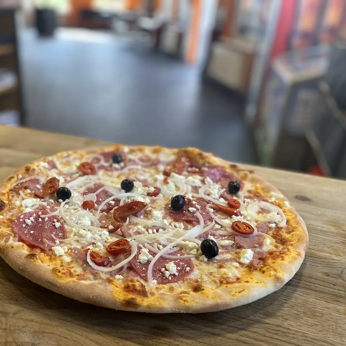 Highlights, Pizza Hollywood