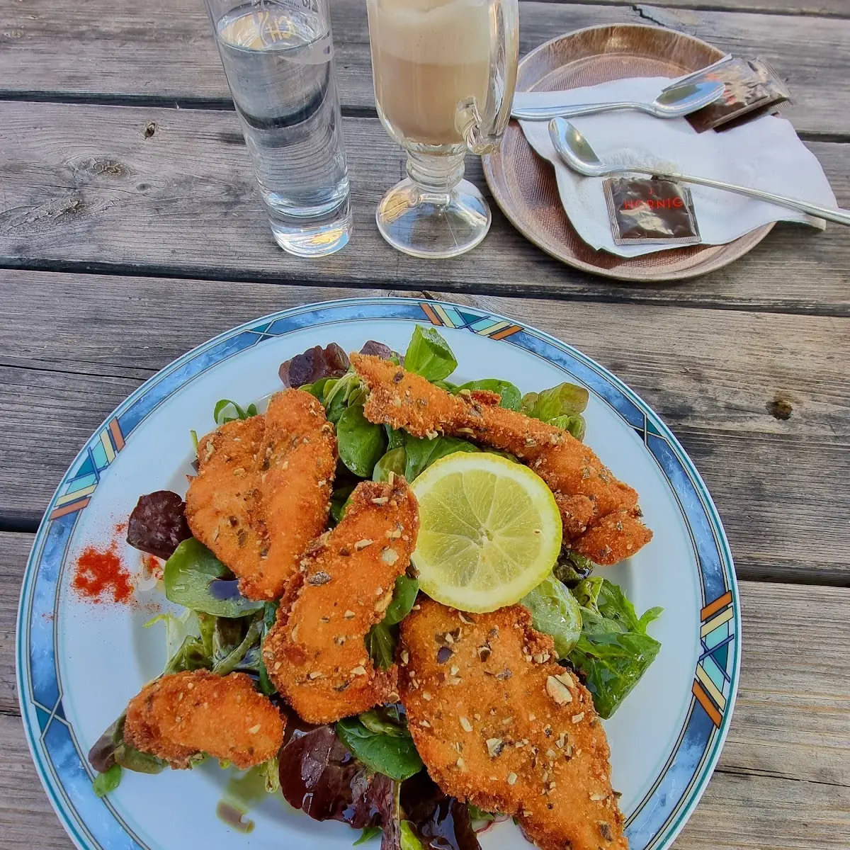 Steyrischer Salat Mit Backhendel