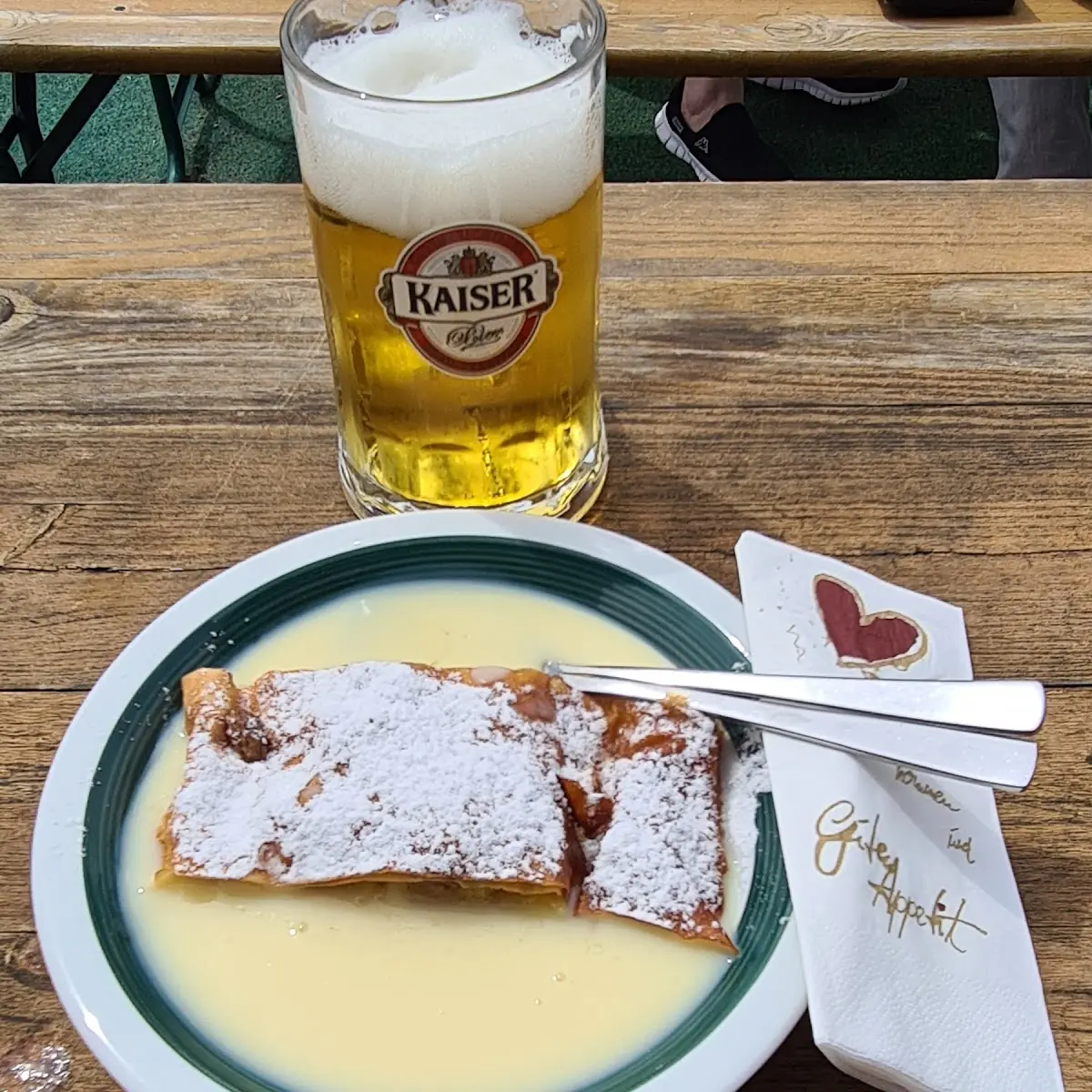Apfelstrüdel Mit Vanille Sauce