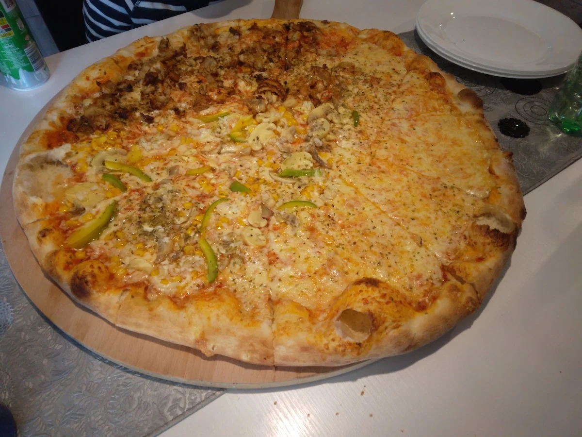 Familien Pizza
