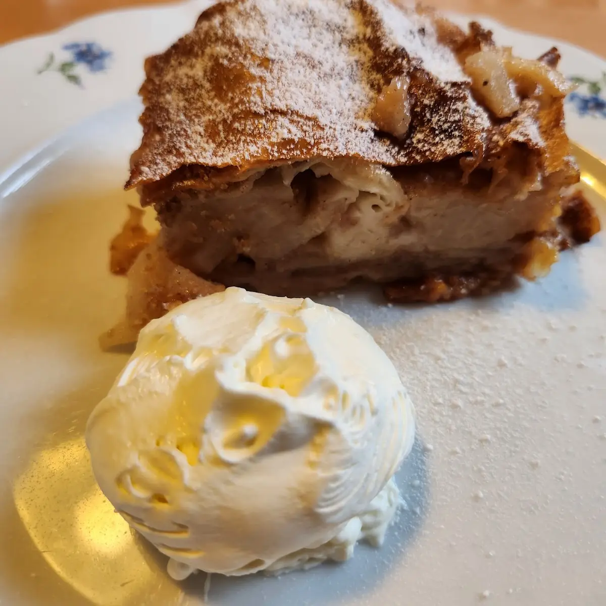 Apfelstrudel