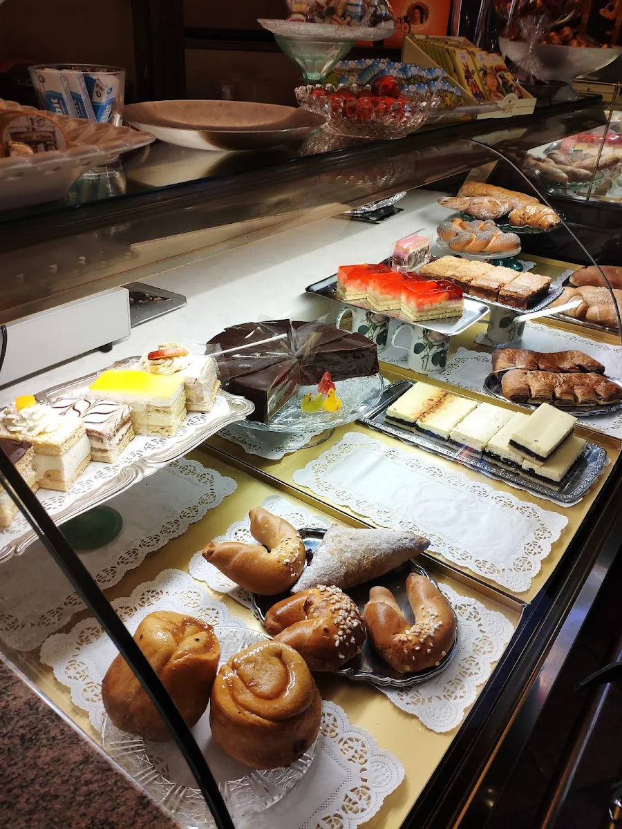 Cakes