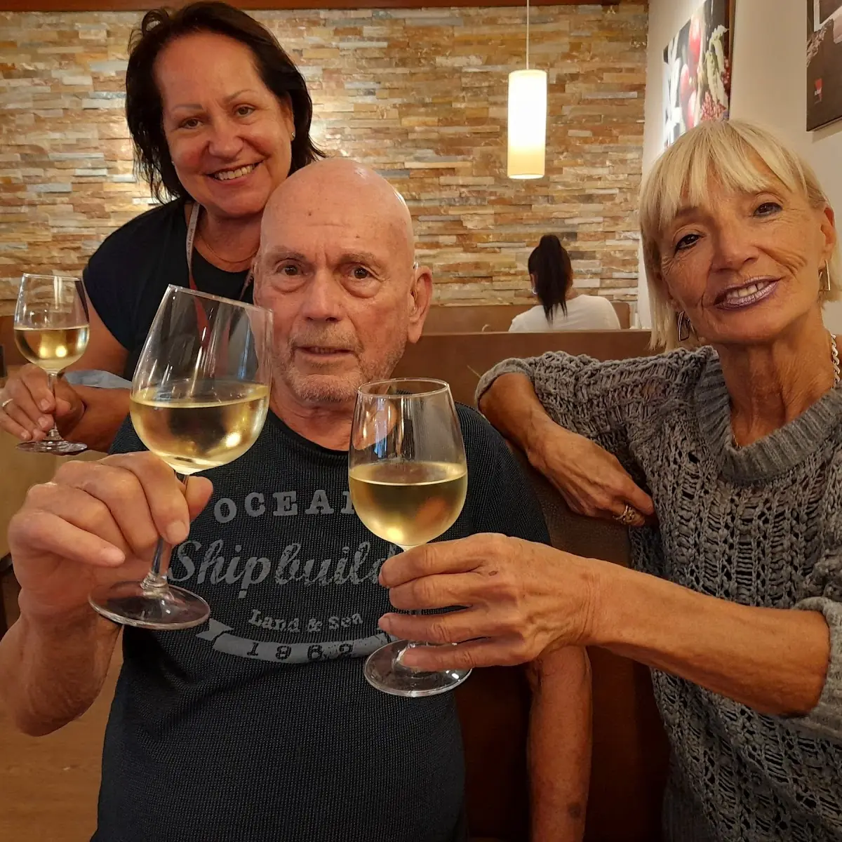 Ein Gutes Achterl Weißwein Mit Altchef Fritzi