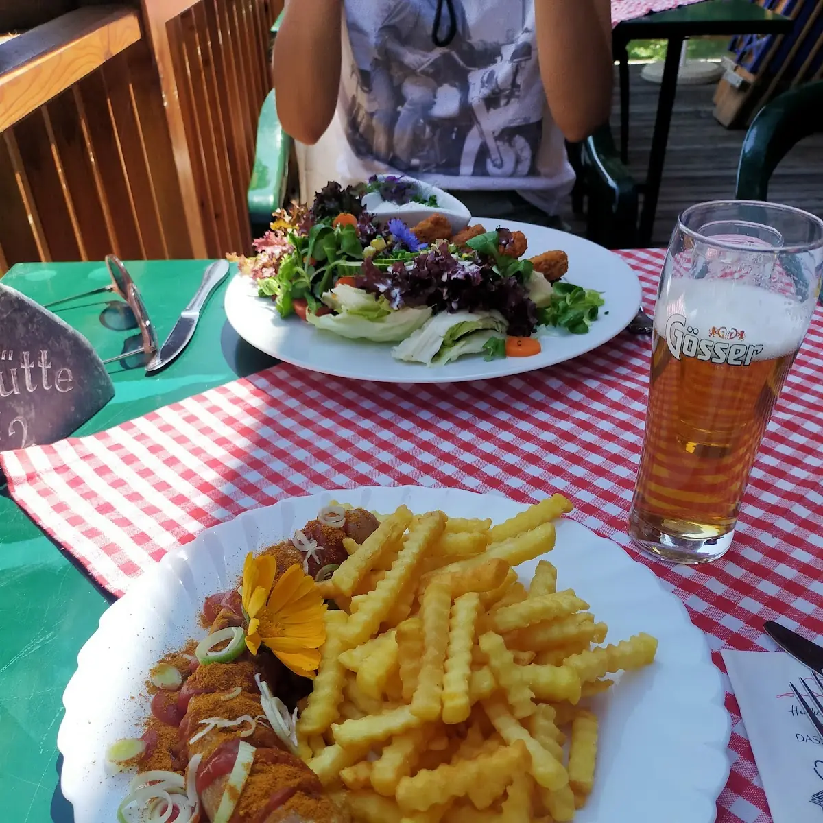 Currywurst Mit Pommes Frites