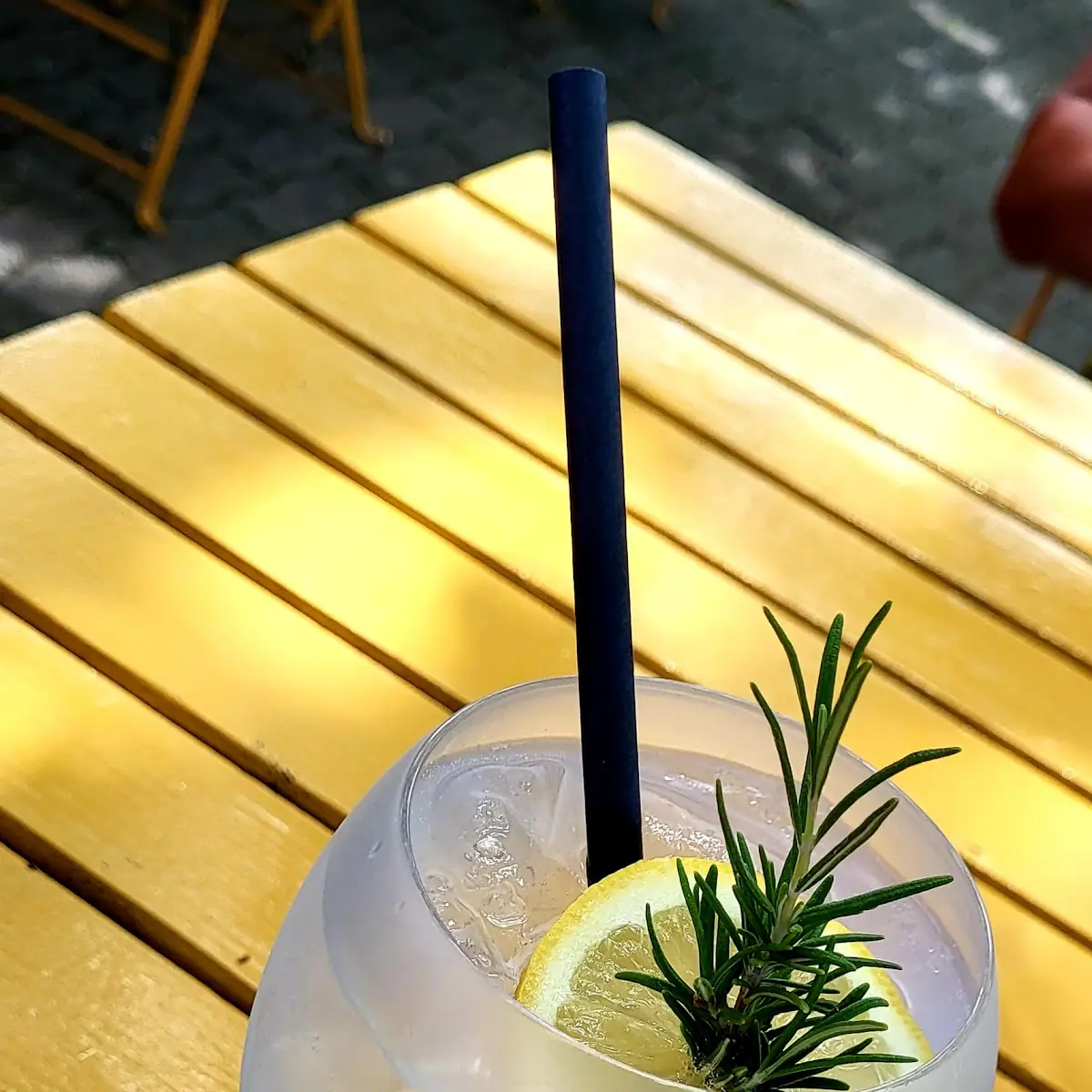 Tonka Gin Genial