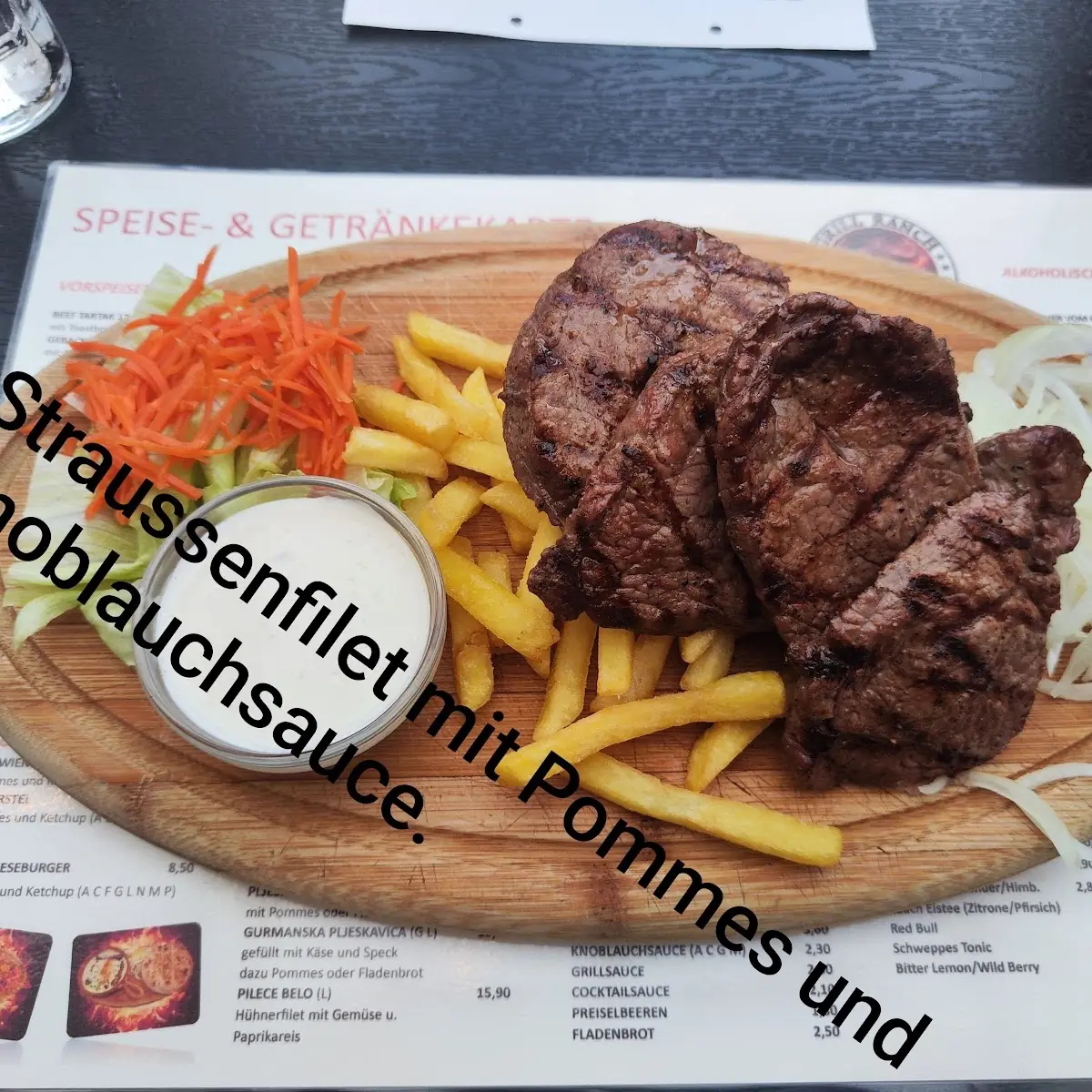 Straussenfilet Mit Pommes Und Knoblauchsauce