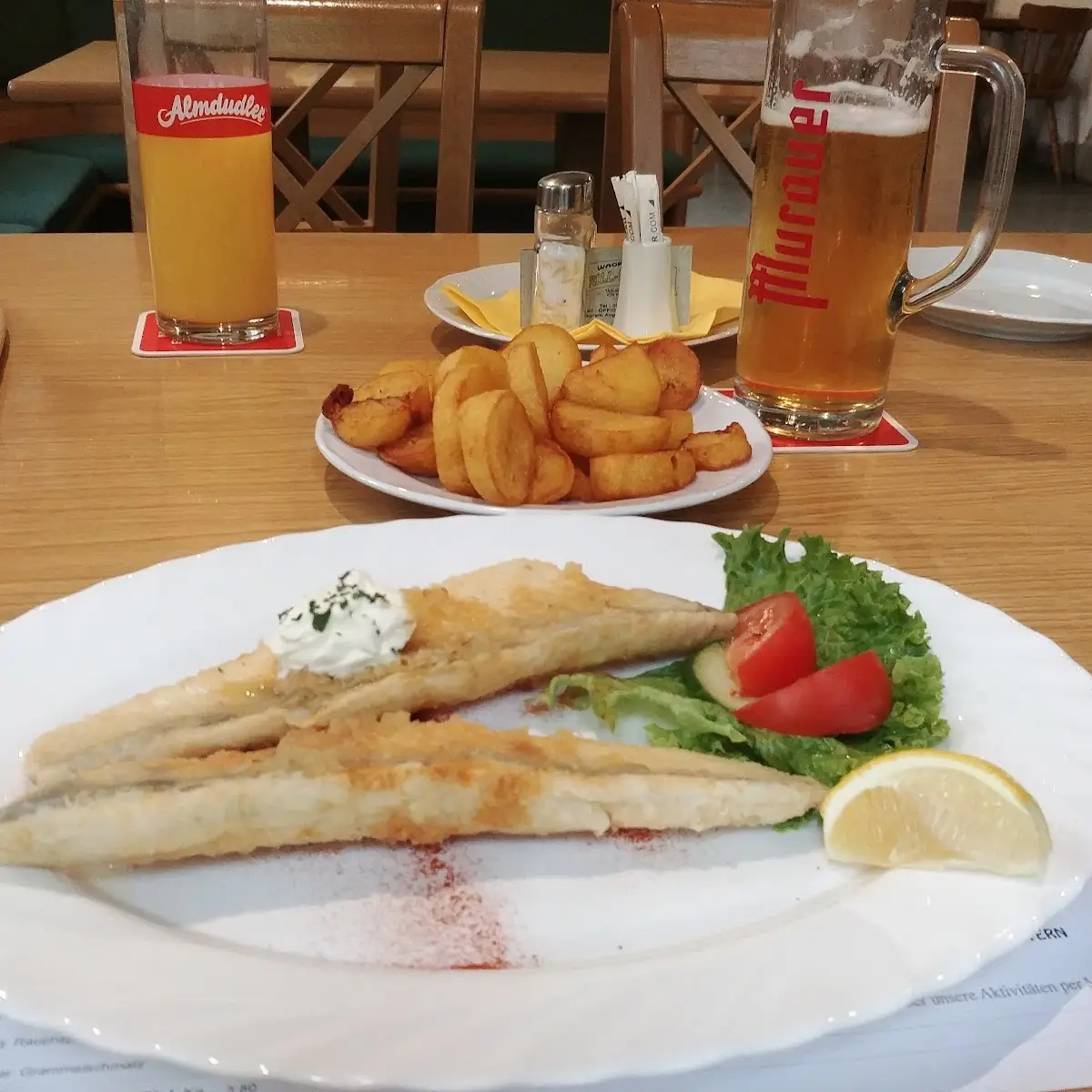 Zander Serbisch Mit Braterdäpfel