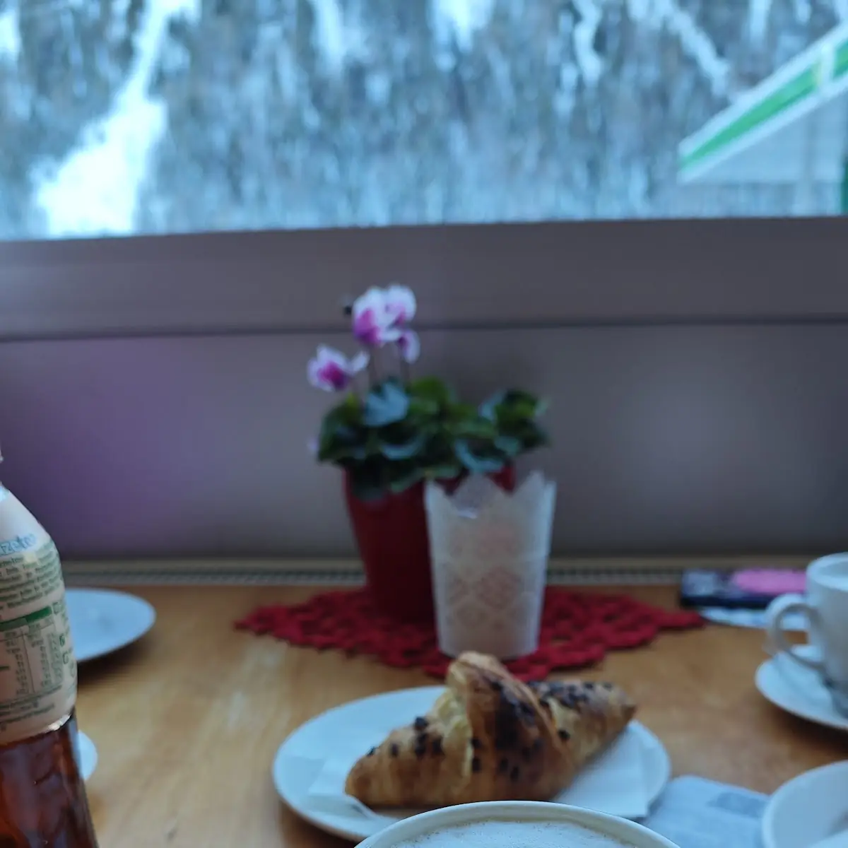 Croissant E Cappuccino