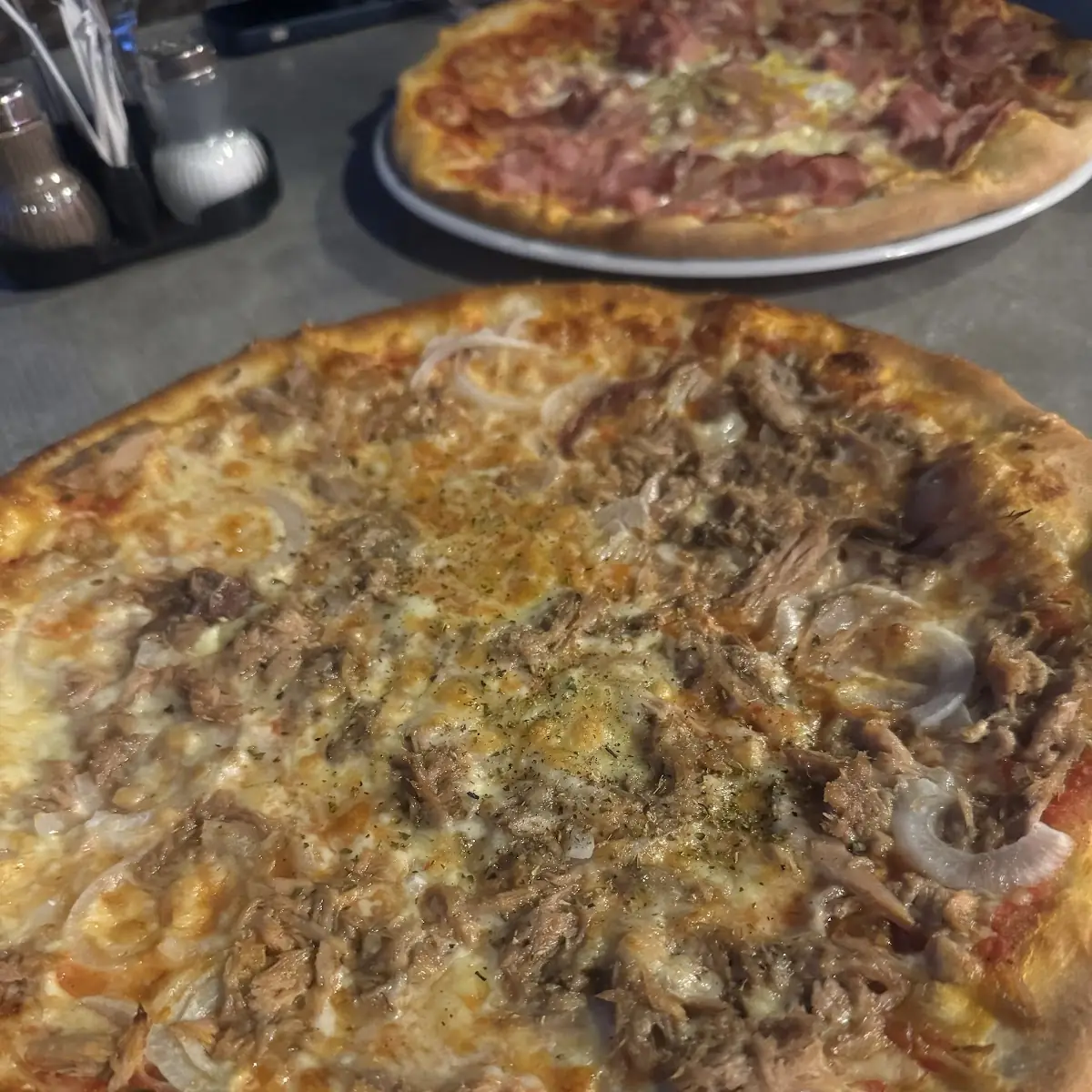 Pizza S Tunom