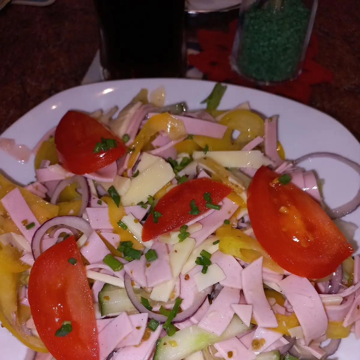 Schweizer Wurstsalat Mit Brot