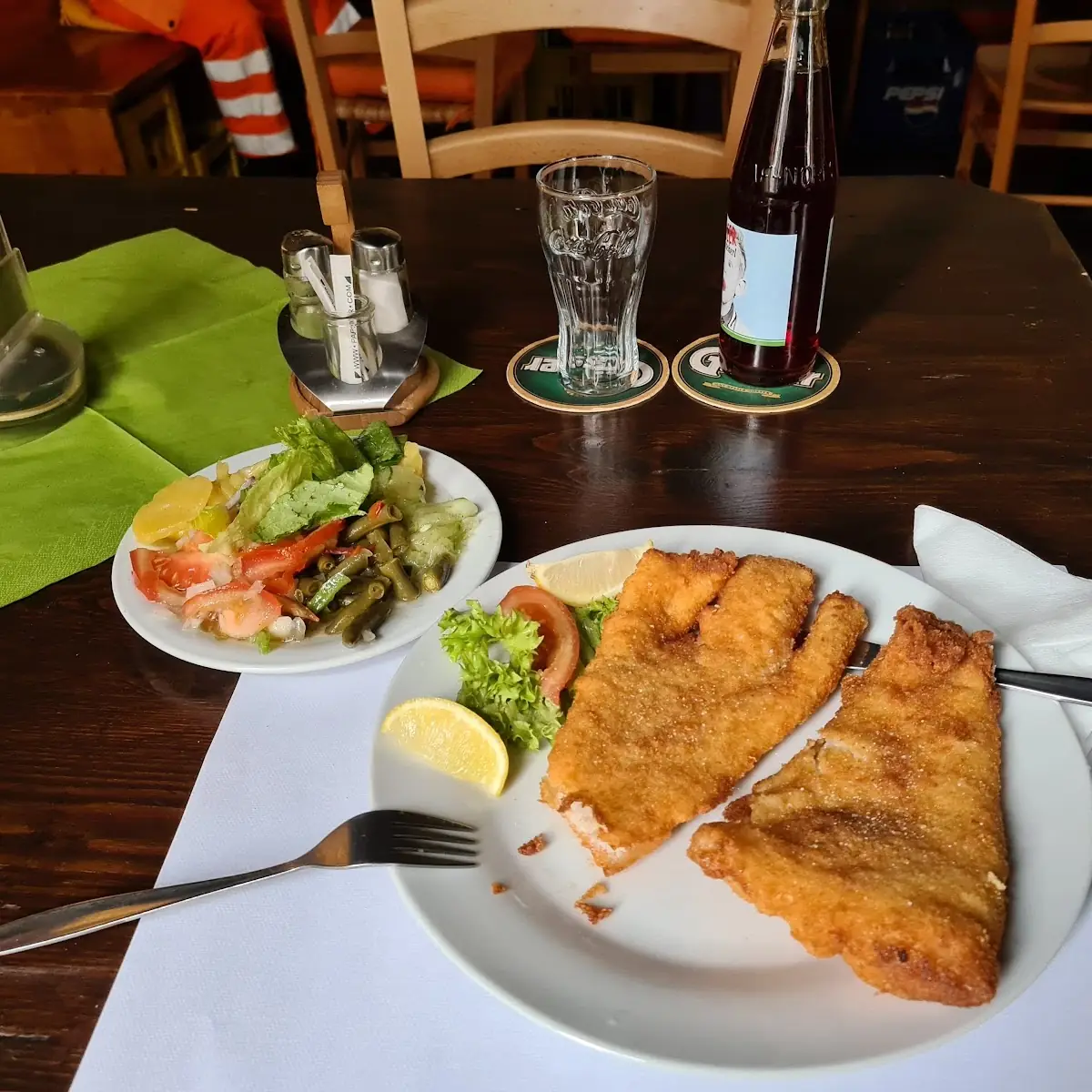 Gebackene Fisch Mit Salat