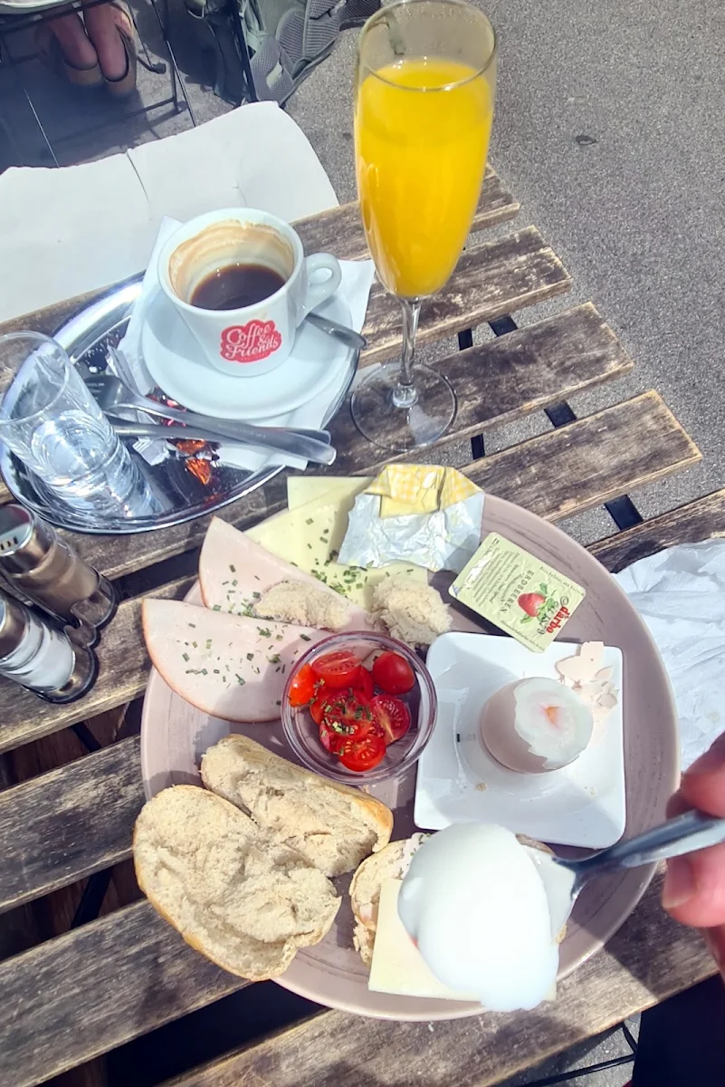 Wiener Frühstück Verlängerter Schwarz