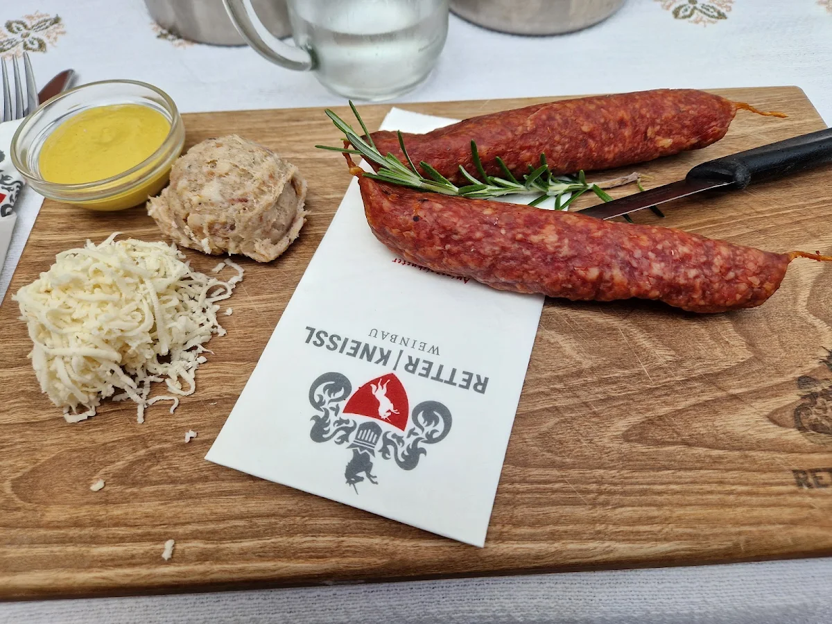 Selchwürstl Mit Verhackertem