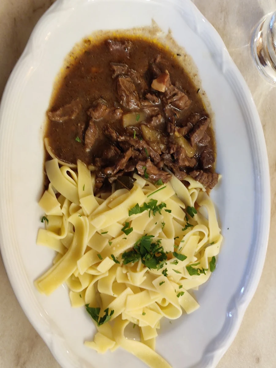 Salzburger Bierfleisch Mit Nudeln