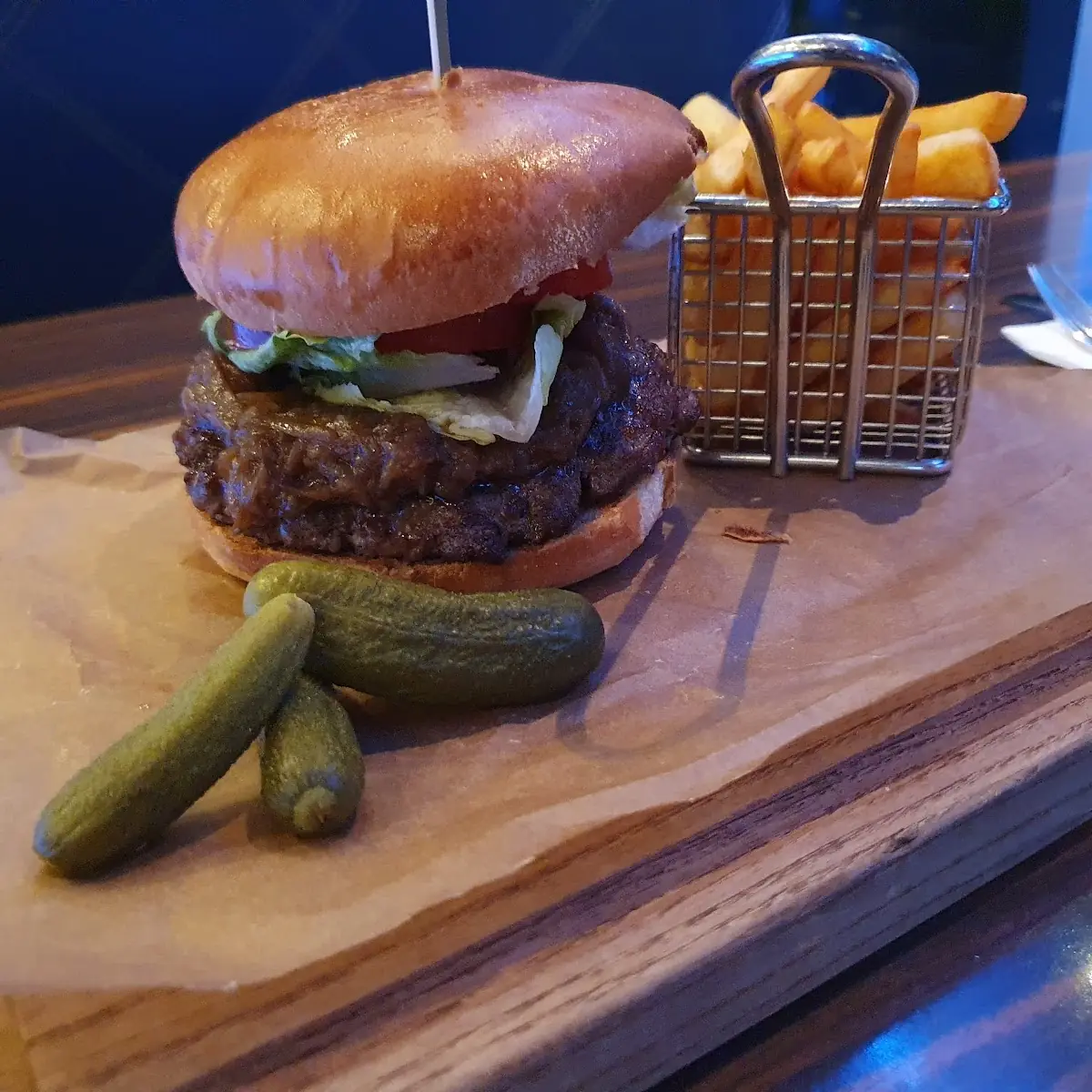 K&B Burger