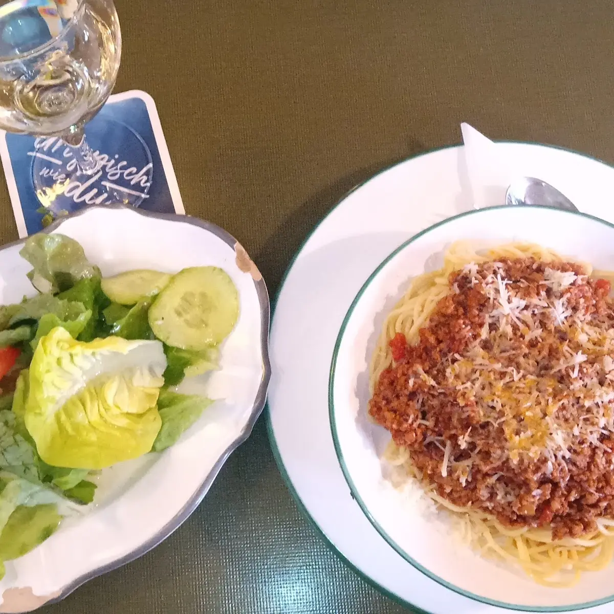 Spaghetti Mit Salat