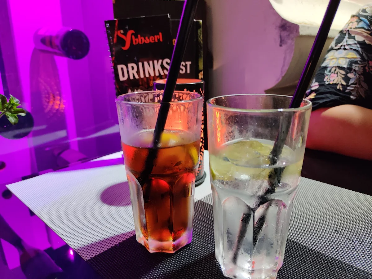 Bacardi Cola Gin Tonic