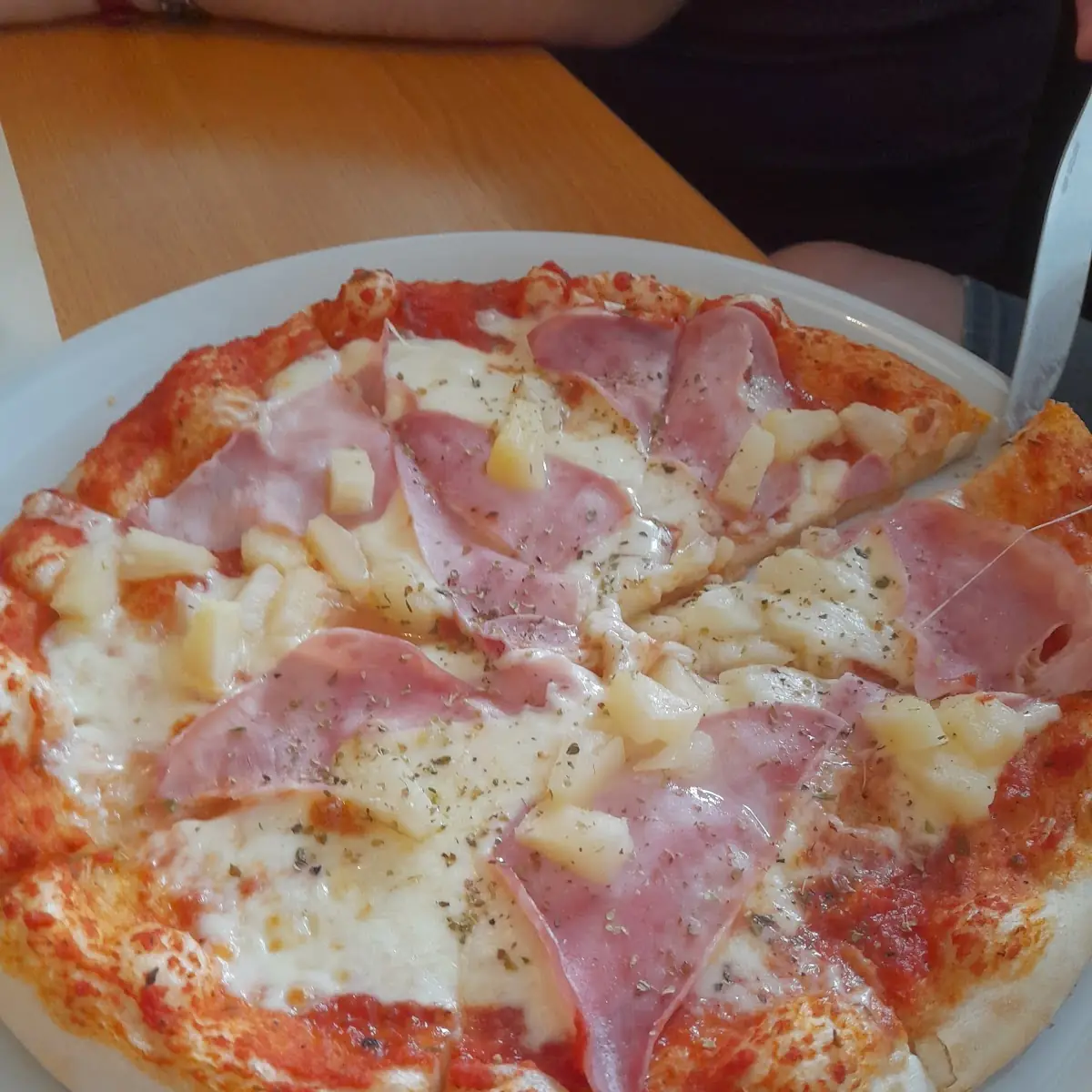 Pizza Hawajska