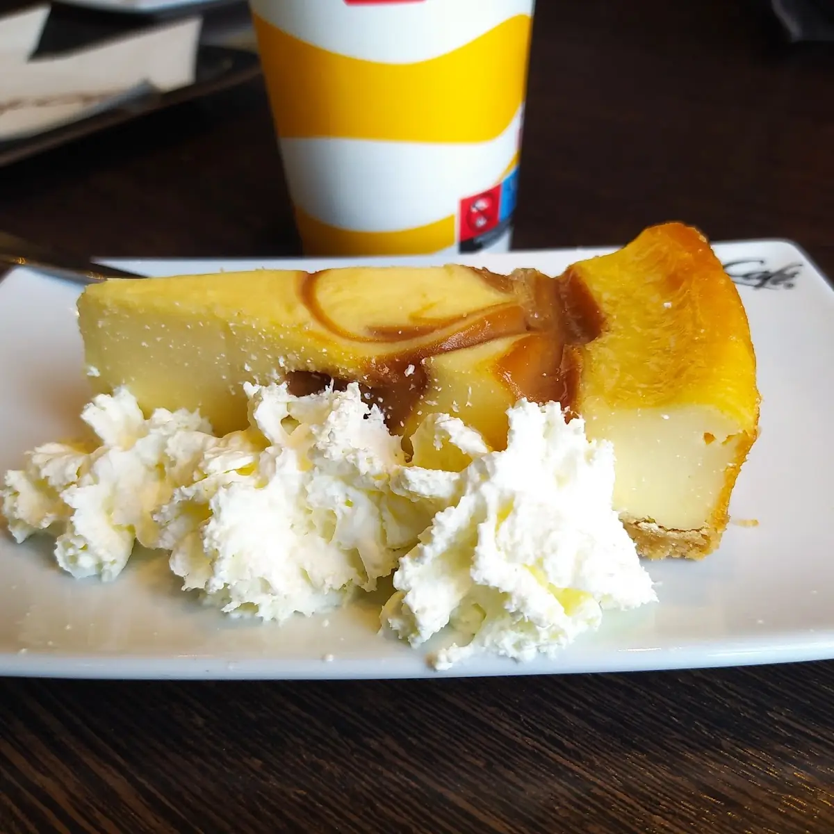 Karamellás Sajttorta