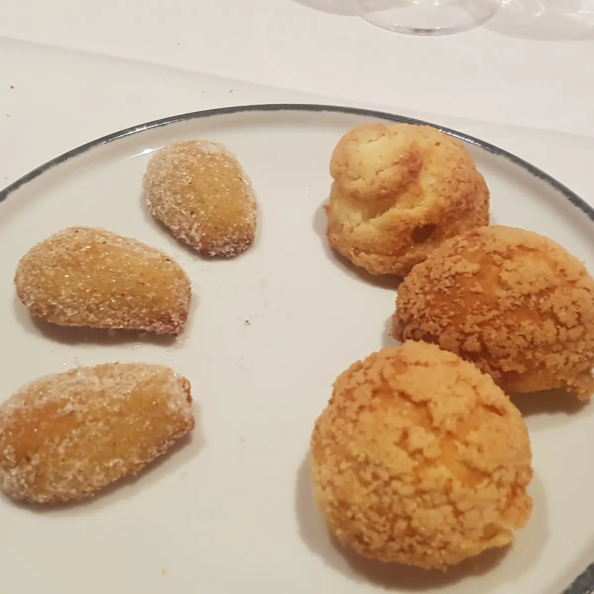 Dolci Di Mandorla