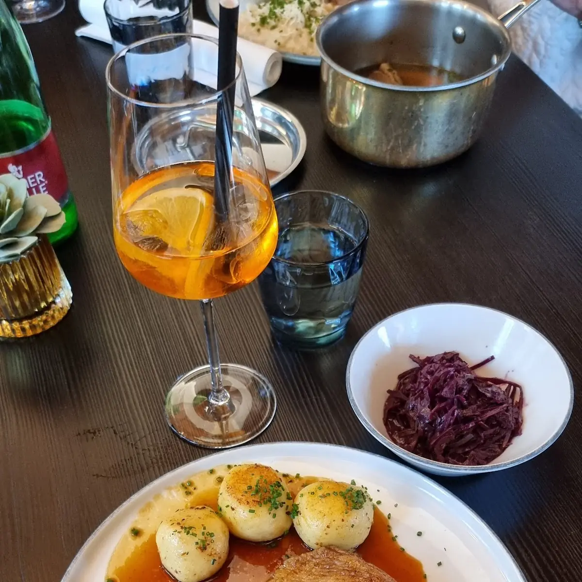 Gansl Kartoffelknödel & Rotkraut