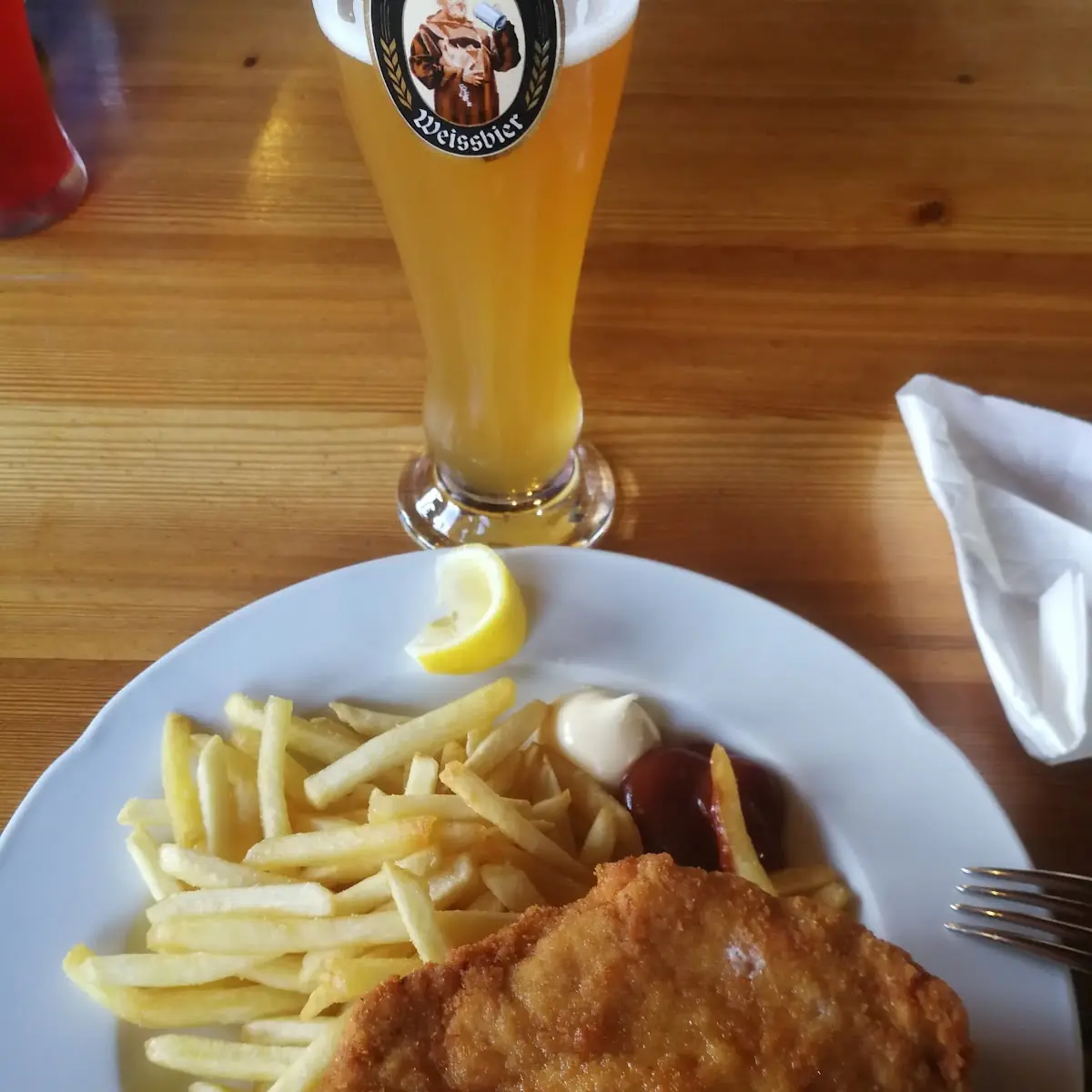 Wiener Schnitzel Mit Pommes Frites