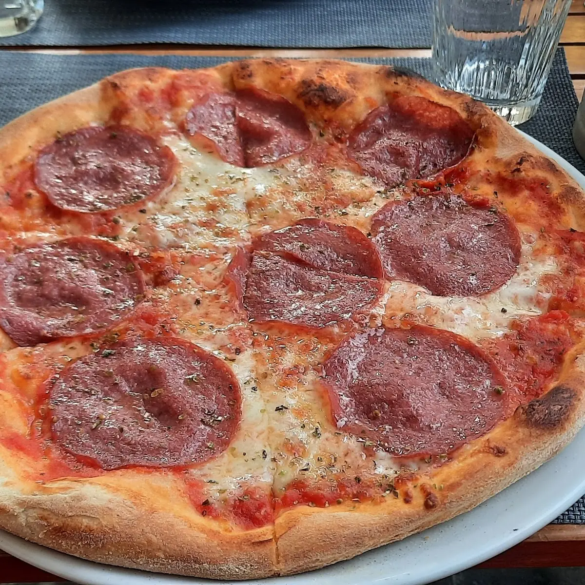 Salami Pizza