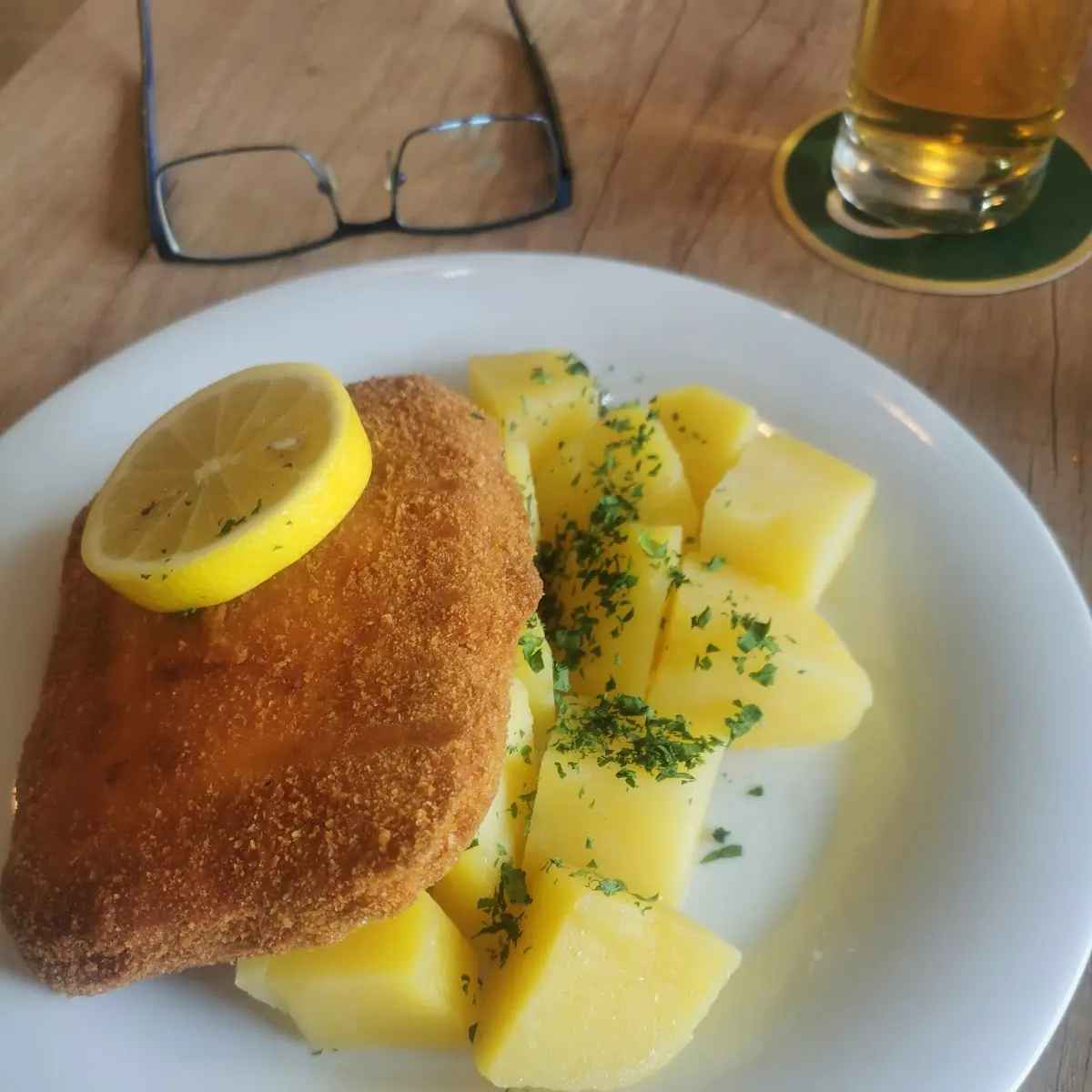 Leberkäscordon Mit Petersilieerdäpfel