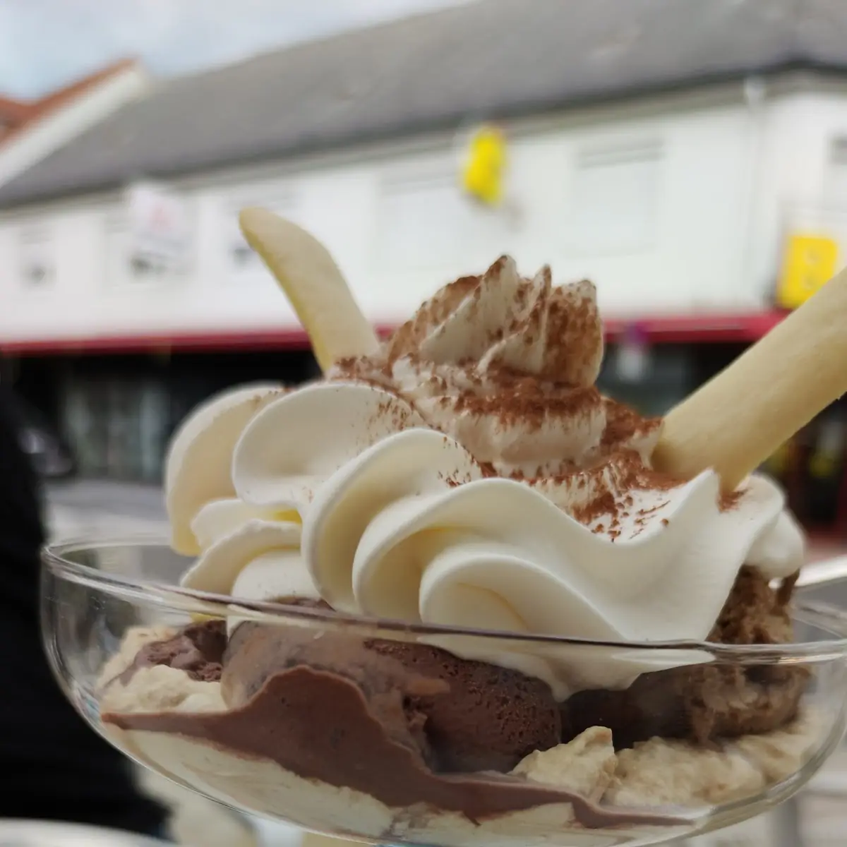 Tiramisu Eis