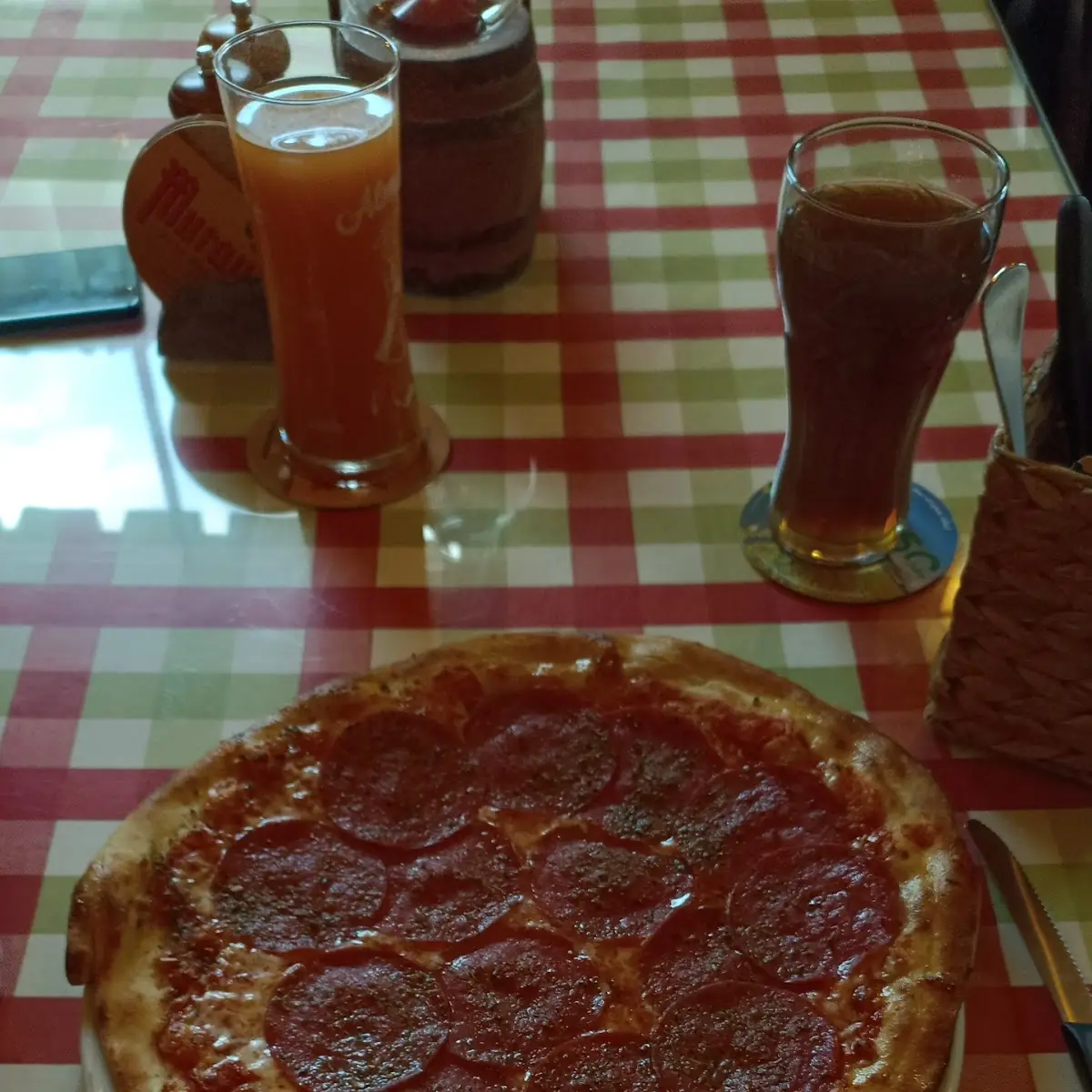 Salami Pizza