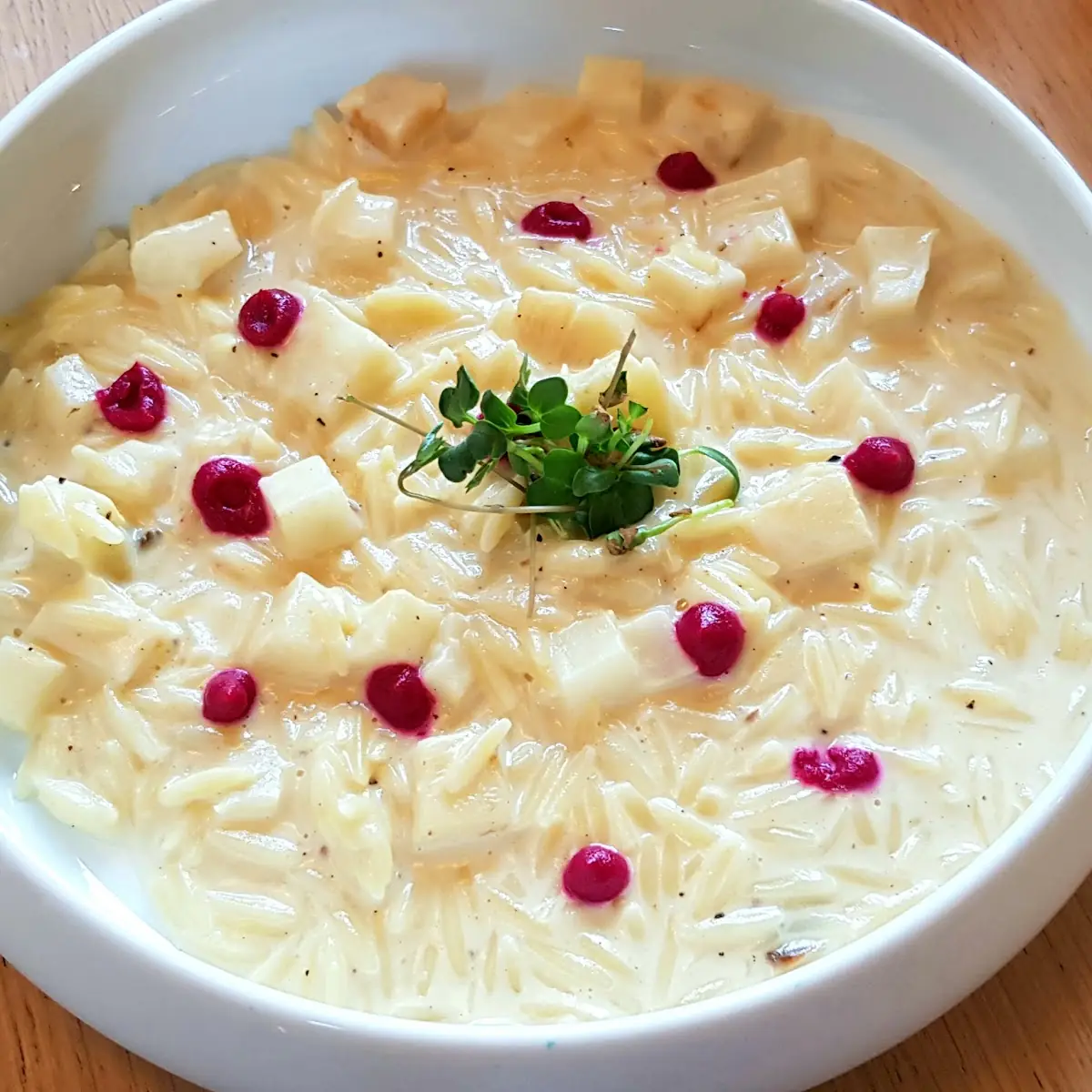 Orzotto Rosso, Speis am LENDHAFEN