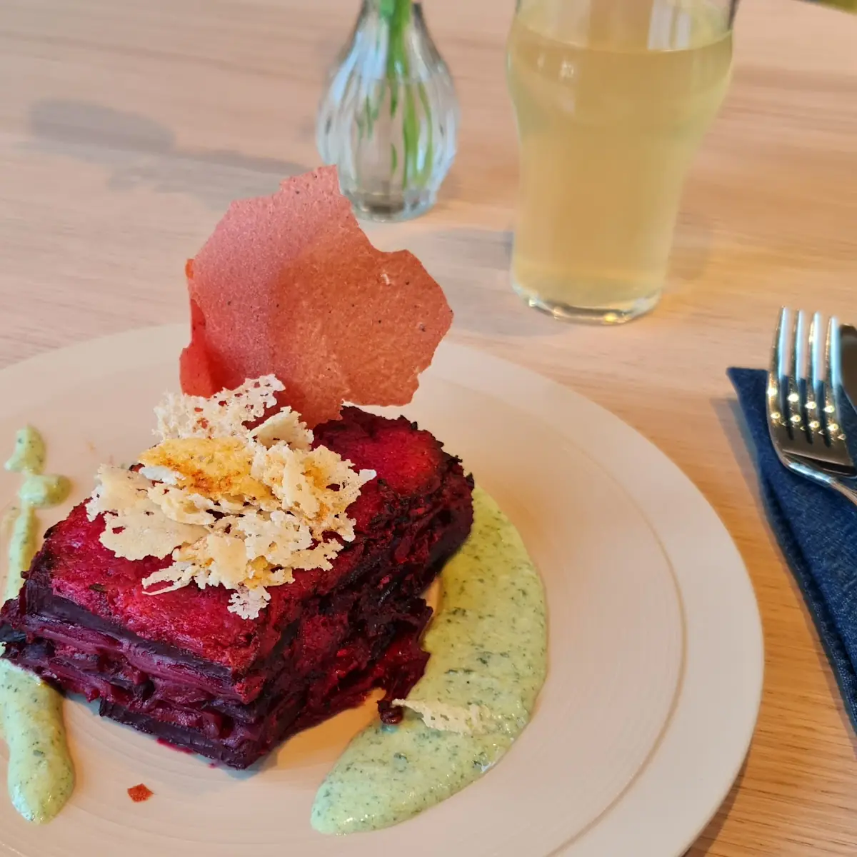 Rote Bete Lasagne, Speis am LENDHAFEN