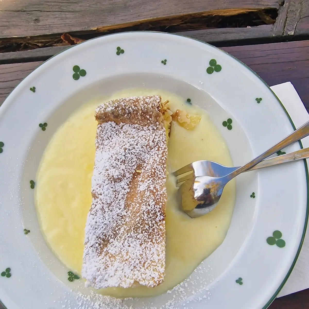Topfenstrudel Mit Vanillesauce