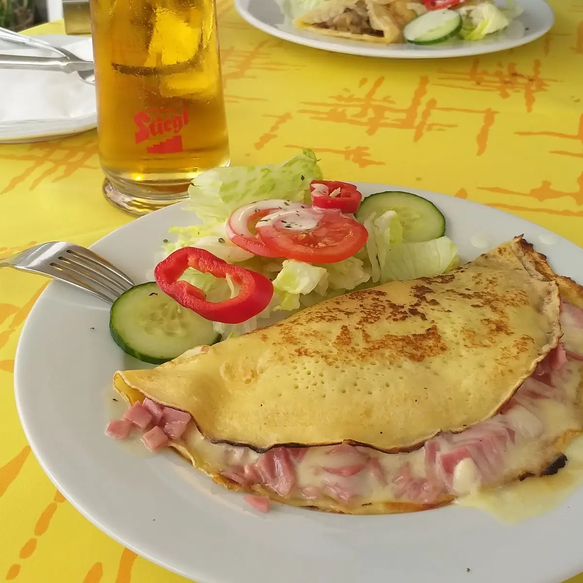 Palatschinken Mit Schinken-käse Füllung