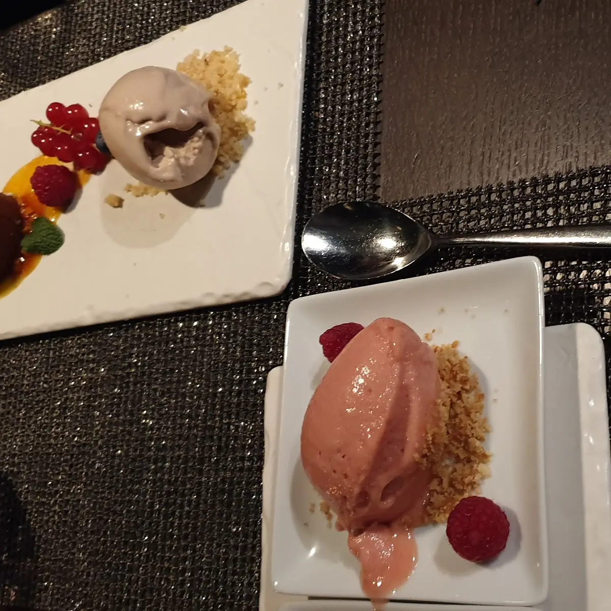 Schokotraum Und Sorbetvariation Des Hauses