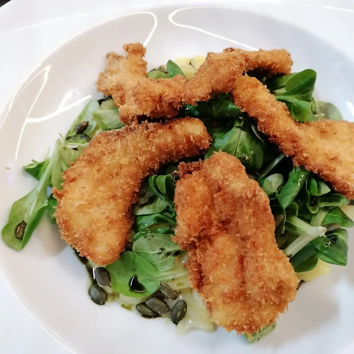 Steirischer Backhenderl-salat