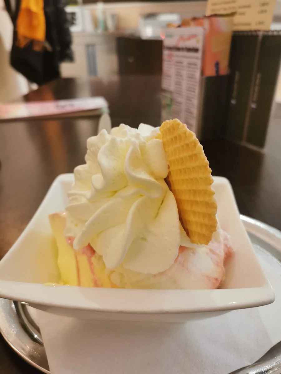 Gemischtes Eis