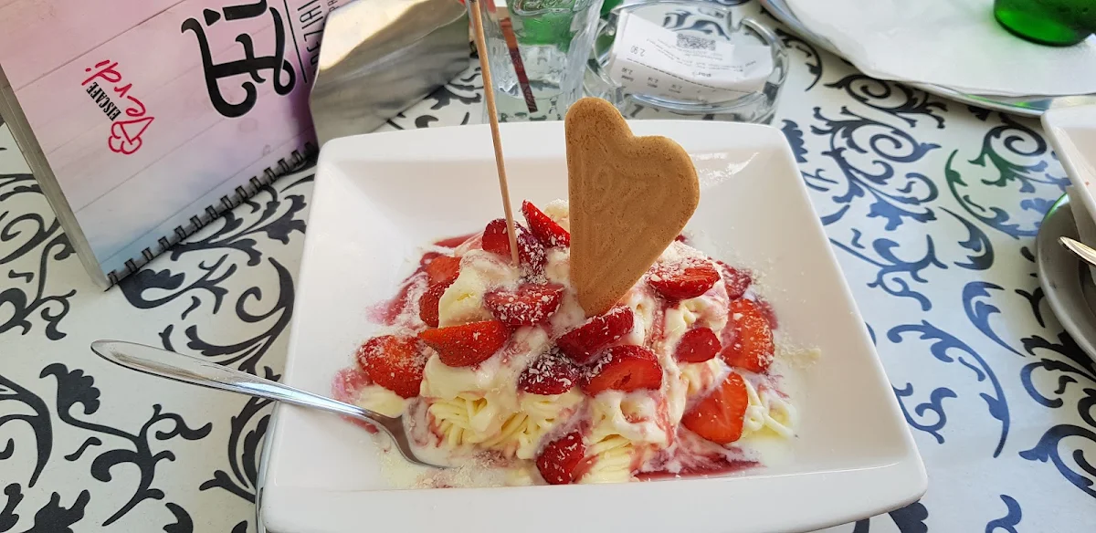 Spaghettieis Mit Erdbeeren