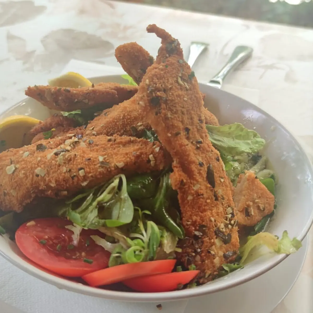 Steirischer Backhendlsalat