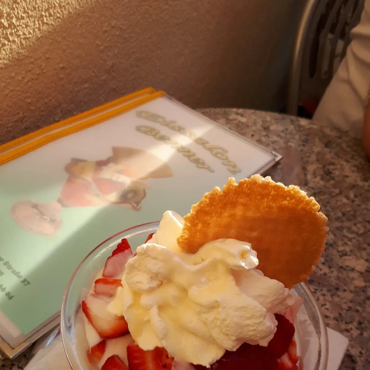 Bambini Erdbeerbecher