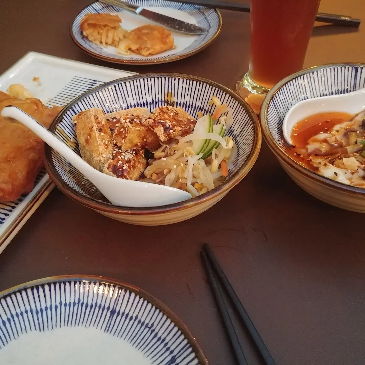 Chili Wantan Und Knuspriges Tofu