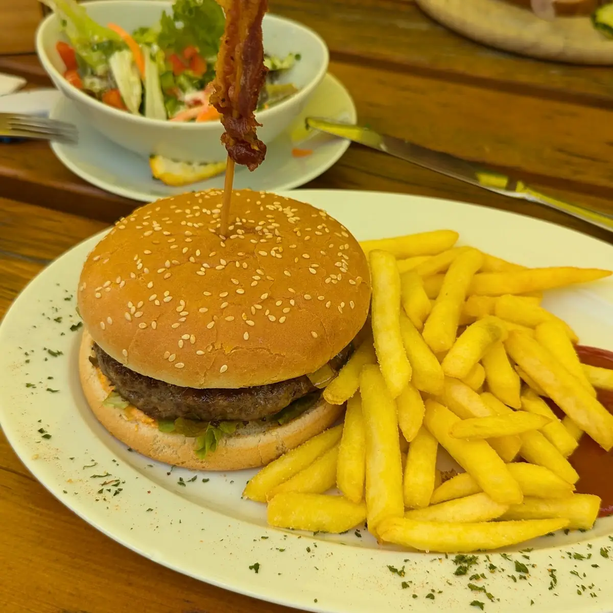 Peterbauer's Burger