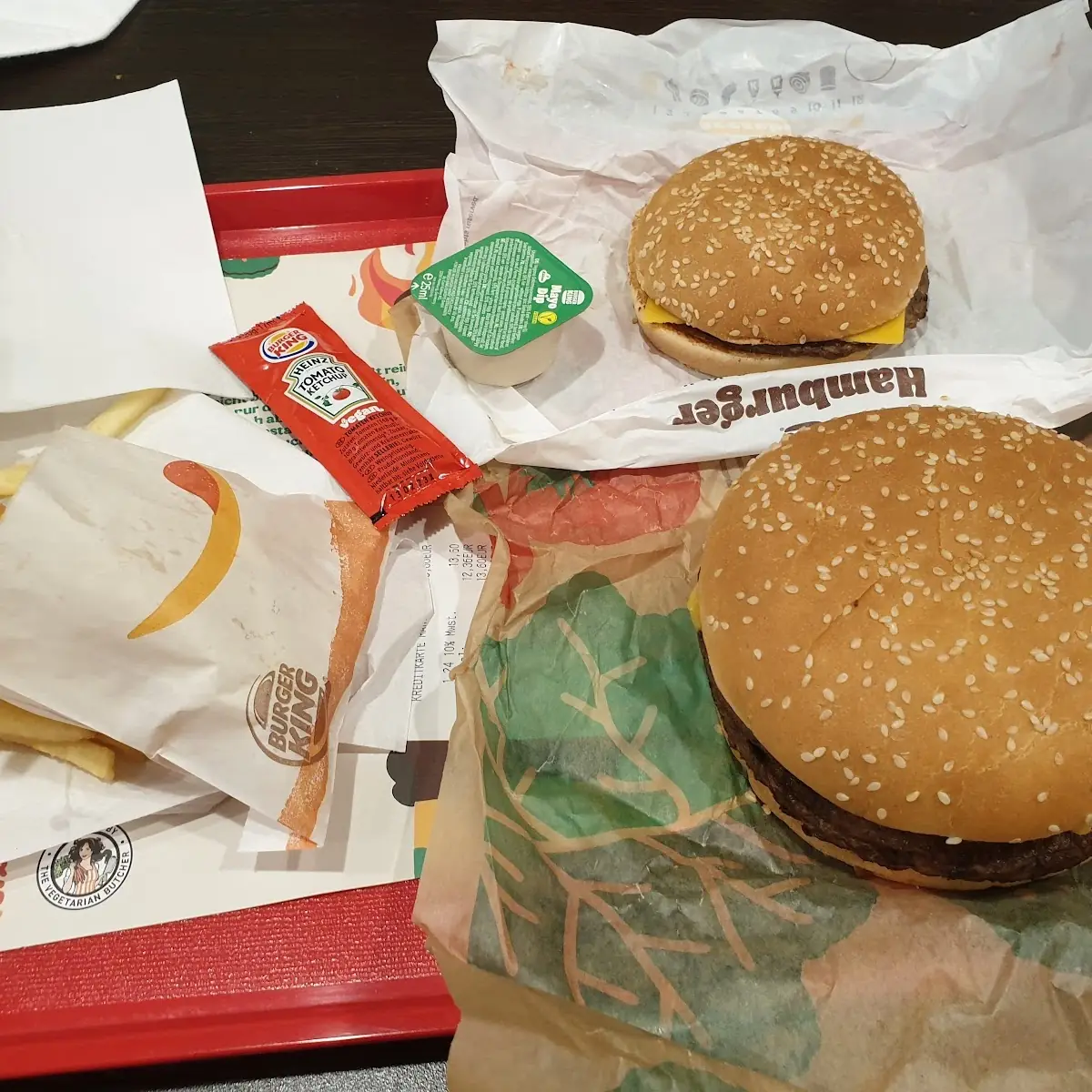 Cheeseburger Bacon King Pommes Frites Ketchup Mayonnaise Alles Vegan