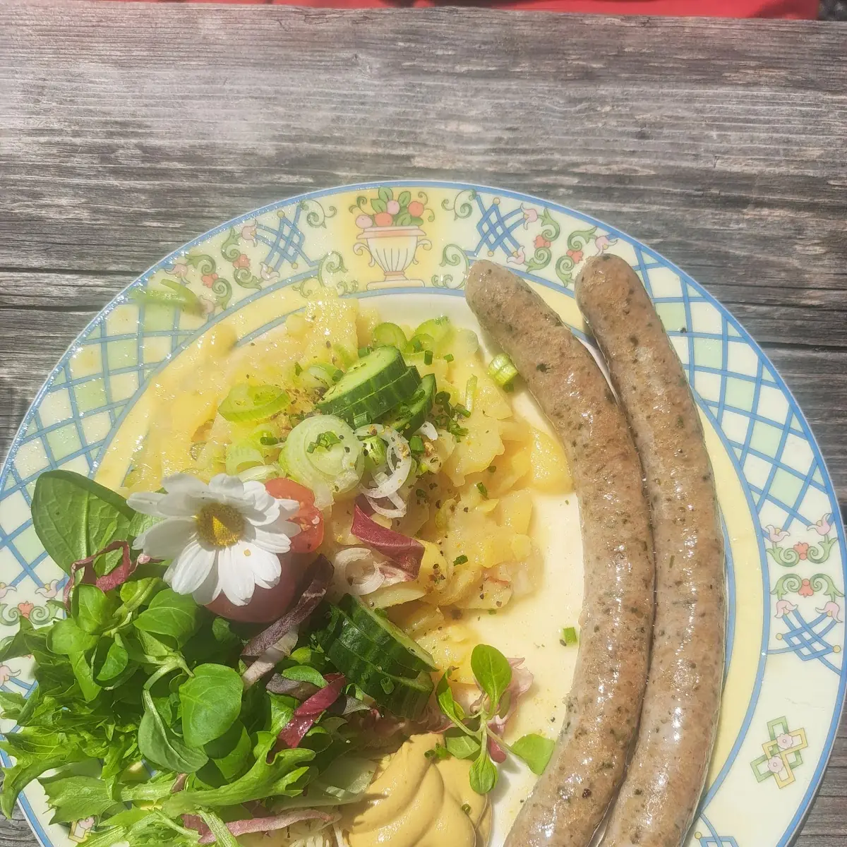 Rostbratwurst Mit Kartoffelsalat