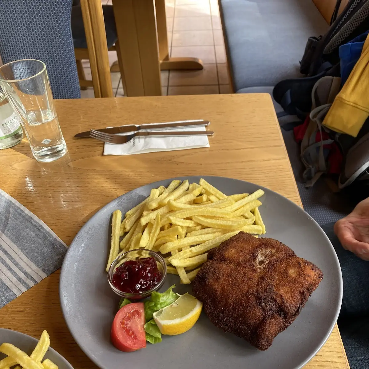 Schnitzel Und Pommes