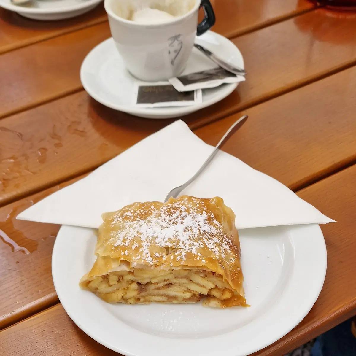 Apfelstrudel