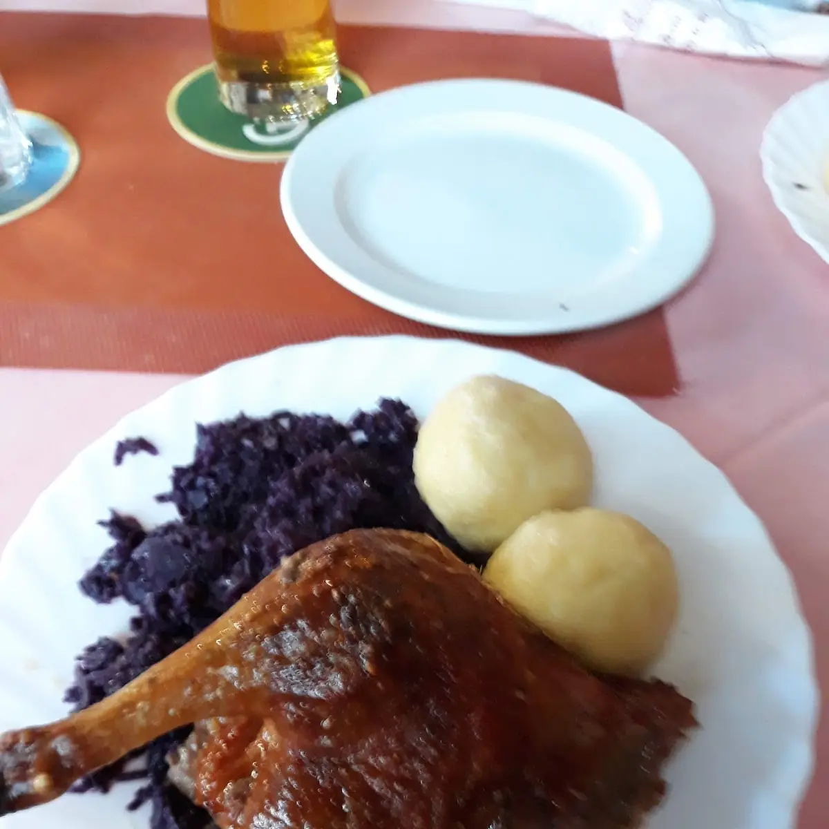 Geb Ente Mit Rotkraut U Kartoffelknödel