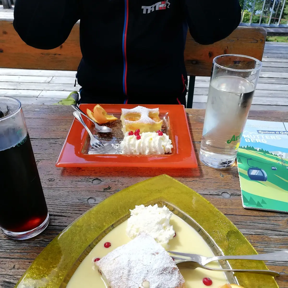 Apfelstrudel Mit Vanillesauce