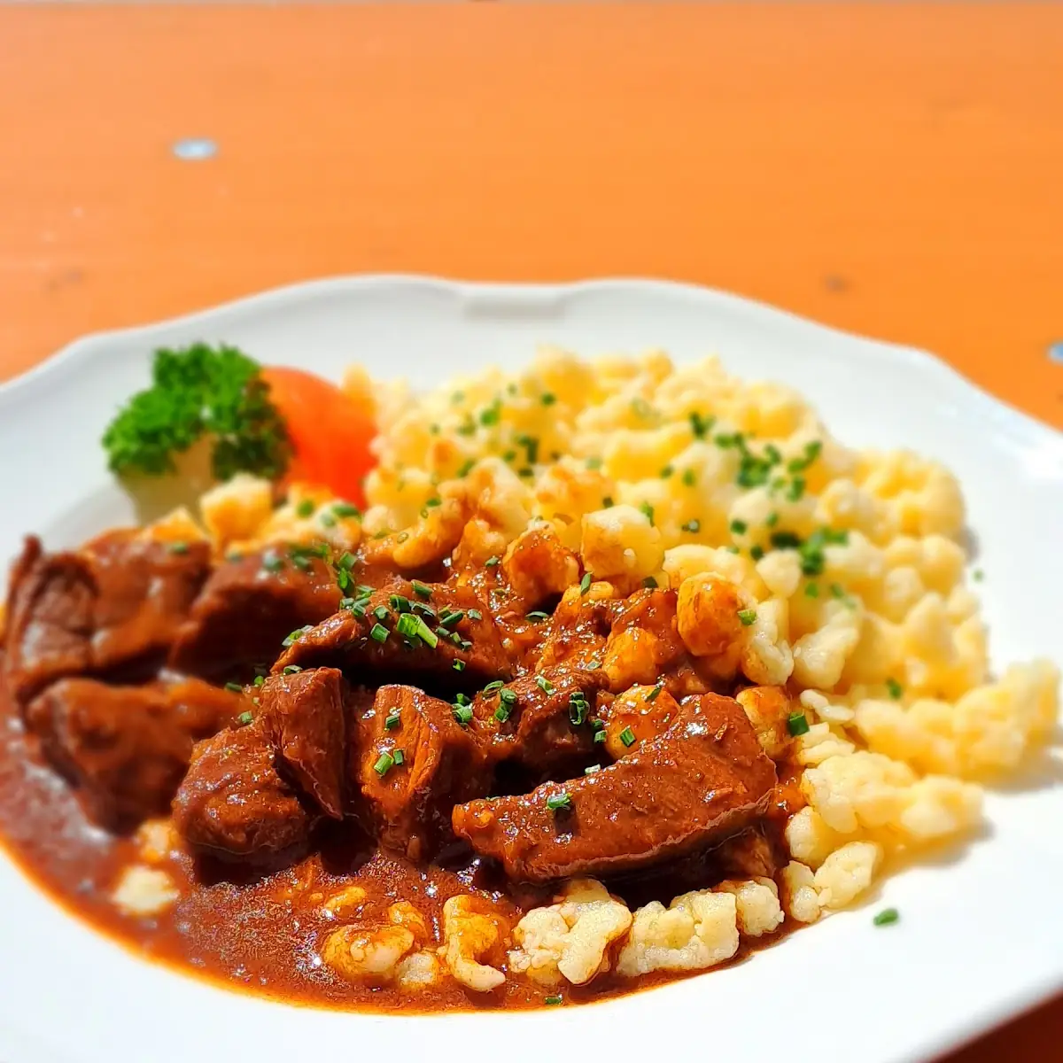 Rindergulasch Mit Spätzle