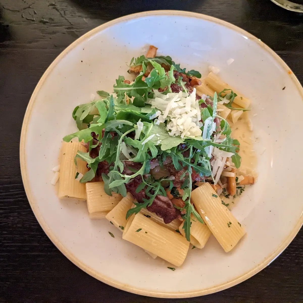 Rigatoni Eierschwammerlrahm Rinderlfiletspitzen Parmesan